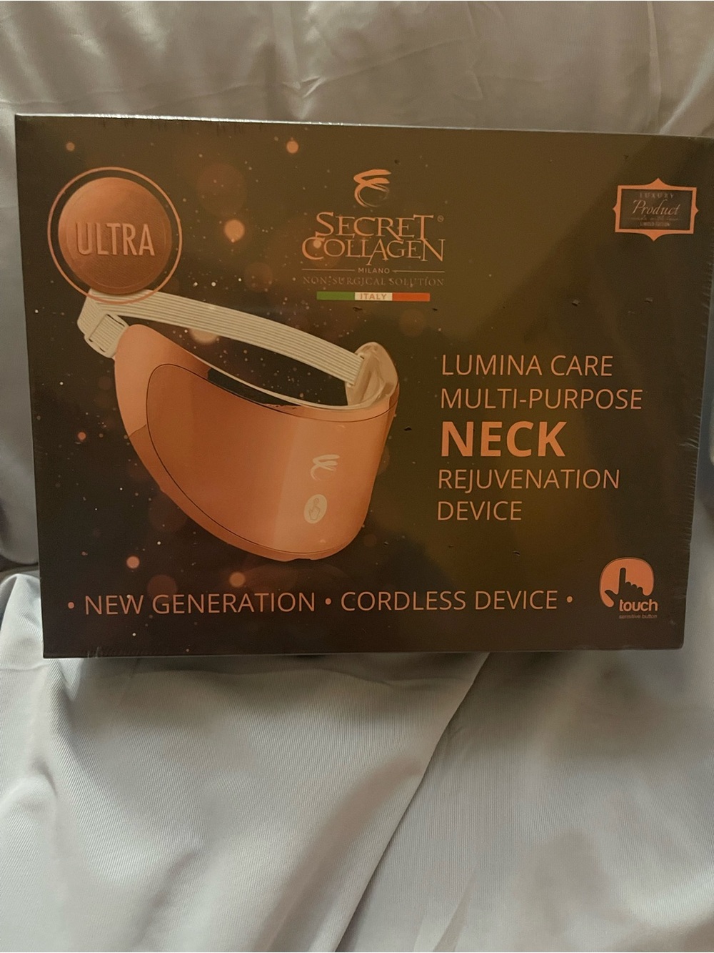 Lumina Care Neck Rejuvenation Device - Rose Gold
